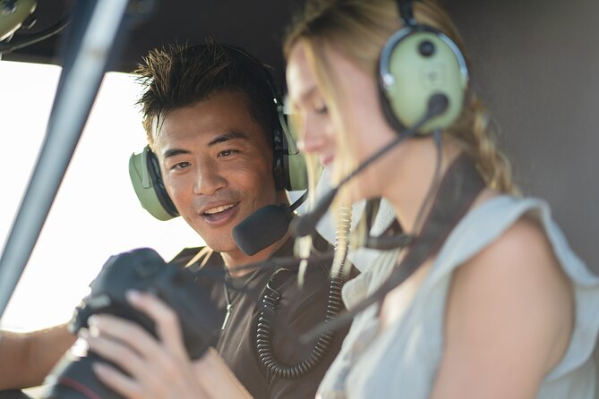 18 Minutes SHARED Helicopter Tour in Honolulu - Why an aerial view changes Honolulu