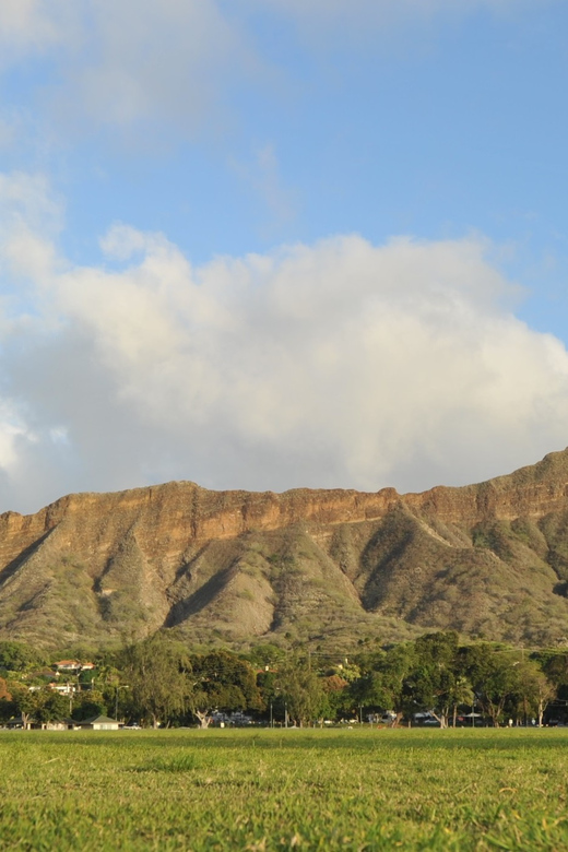 （2nd)Diamond Head Hike w/ Malasada Starts at 7:00 a.m. - Diamond Head trail: short does not mean easy