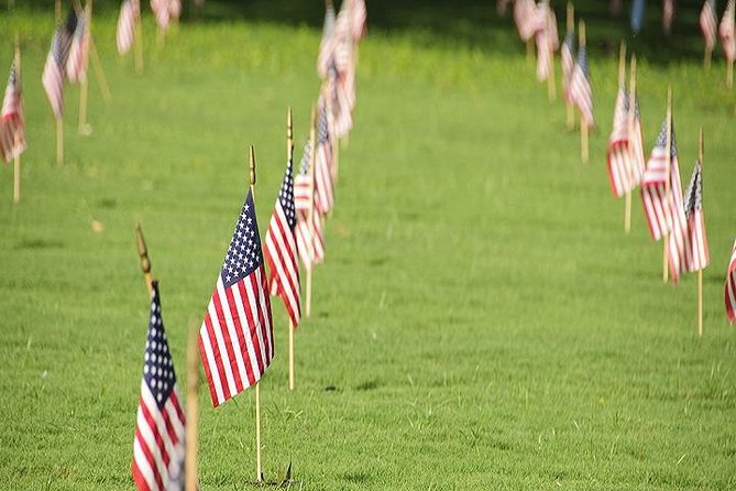 Arizona Memorial Pearl Harbor and Honolulu City Tour from Maui - Punchbowl offers a solemn pause and city views