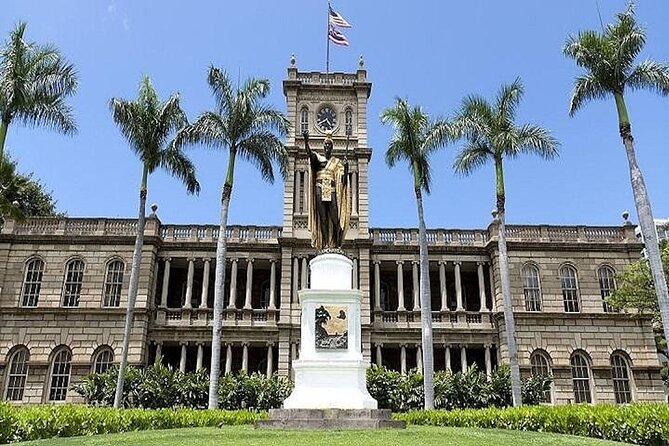 Battleships of WWII at Pearl Harbor from Maui - The guide makes a major difference