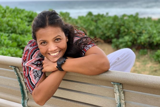Beaches, Food & Aloha: Private Oahu Tour - Macadamia tasting and North Shore lunch