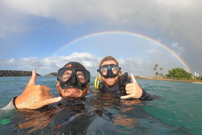 Beginner Scuba Diving Experience with Video Package in Honolulu - A gentle first step into scuba at Magic Island Lagoon