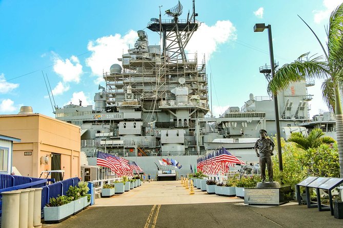 Best Of Pearl Harbor: The Complete Experience Tour - Pearl Harbor Aviation Museum: planes and wartime technology