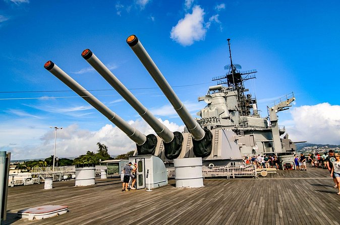 Best Of Pearl Harbor: USS Arizona Memorial & Historic Honolulu - Iolani Palace puts Honolulu history in the picture