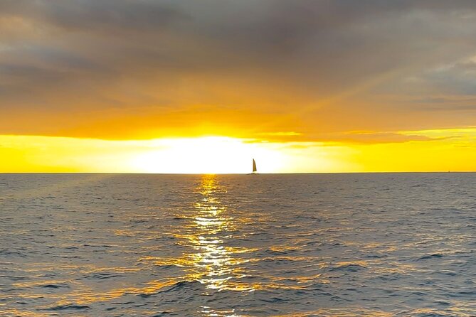 Best Waikiki Sunset Cruise:BYOB Sunset Sail with Swimming - Passing the Royal Hawaiian and Magic Island