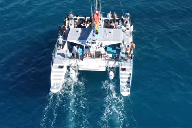 Board from Waikiki Beach for a scenic Sunset Sail on the Hāwea - Leaving Waikiki behind on the Hāwea