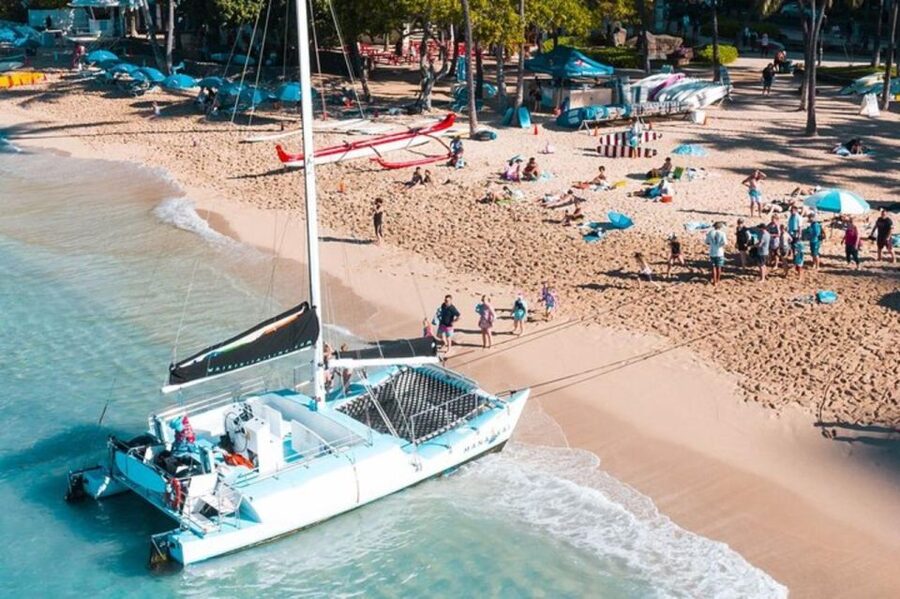 Board from Waikiki Beach: Scenic Sunset Sail on the Hāwea - Meeting the Hāwea near the Duke Kahanamoku Statue