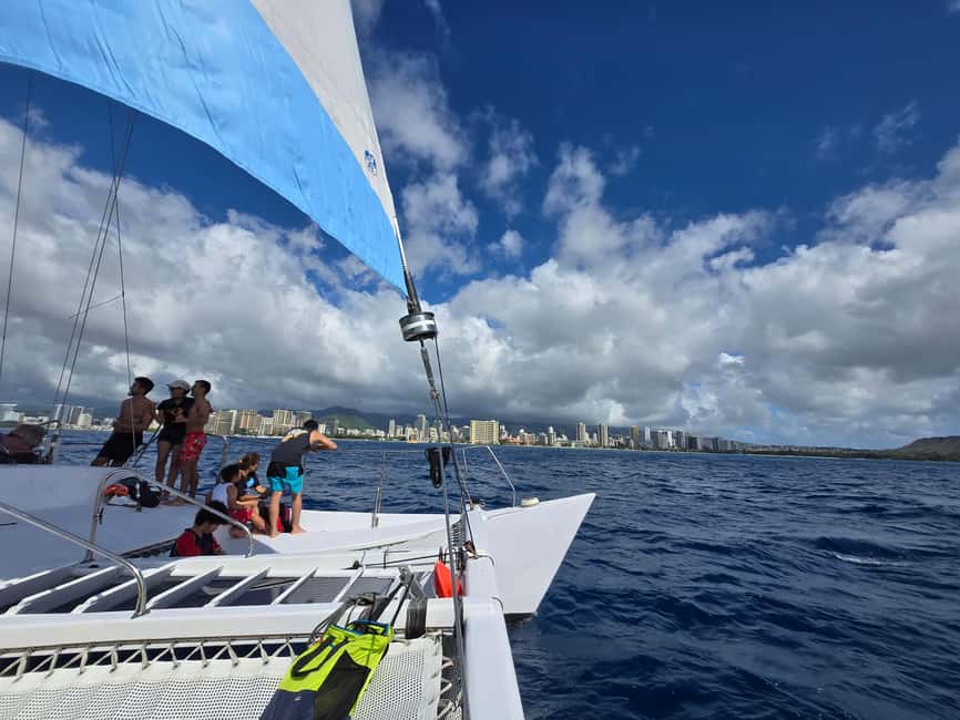 BYOB Weekend Sightseeing Sail towards Diamond Head - Leaving the harbor and entering Waikiki waters