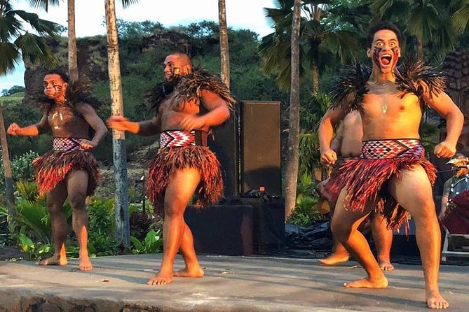 Chief's Luau Admission - The buffet: what you receive for the price