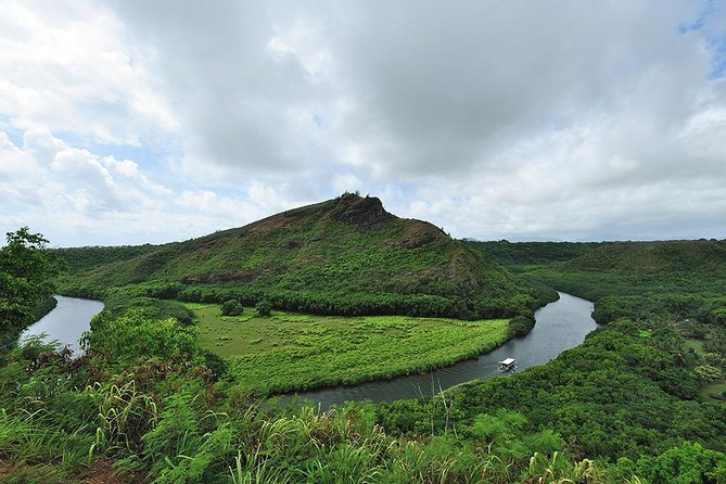 Day Trip from Oahu to Kauai: Waimea Canyon & Wailua River - Fern Grotto and the limits of the visit