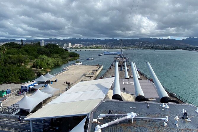 Deluxe Arizona Memorial and USS Missouri Battleship Tour - USS Arizona Memorial: a short visit with lasting weight
