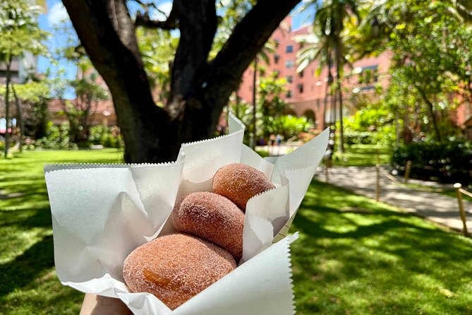Downtown Honolulu Food Tour with 5 Local Favorites Tastings - Five Hawaiian tastes, with Waikiki between them