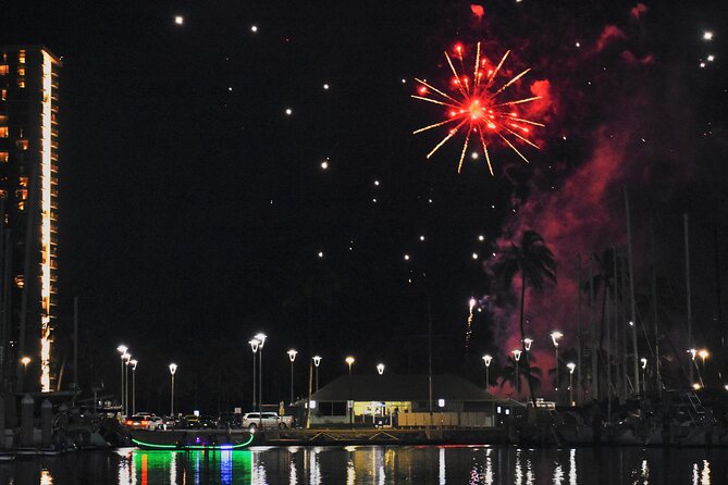 Fireworks Waikiki Gondola Cruise -lots of fun- - Canal, bridges, harbor, and Magic Island