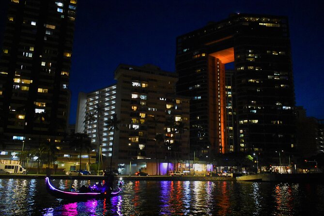Fireworks Waikiki Gondola Cruise -lots of fun- - Practical details that can save frustration