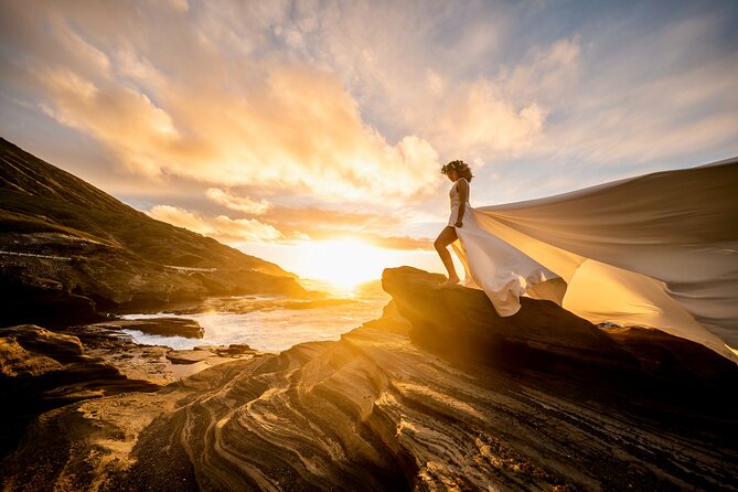 Flying Dress Photoshoot on Oahu - Weather, hair, and the limits of an outdoor shoot
