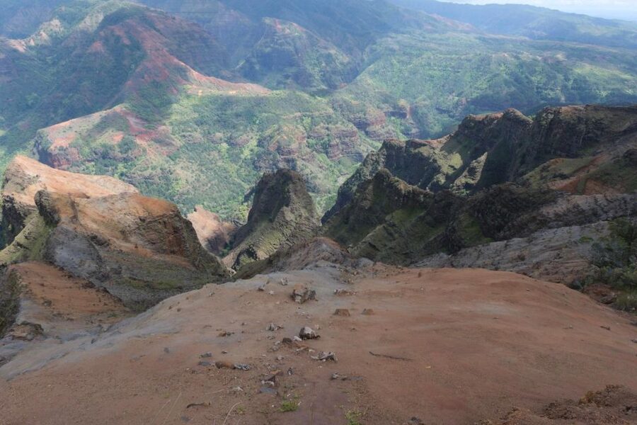 From Oahu: Kauai Waimea Canyon & Wailua River Tour - The early airport start and the 14-hour day