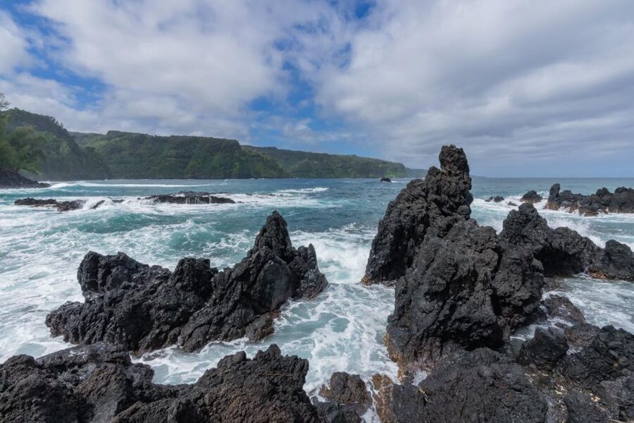 From Oahu: Maui Road to Hana Sightseeing Tour - Starting with an early flight from Honolulu