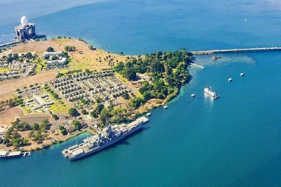 From Waikiki: USS Arizona Memorial and Honolulu City Tour - Who should book this experience?