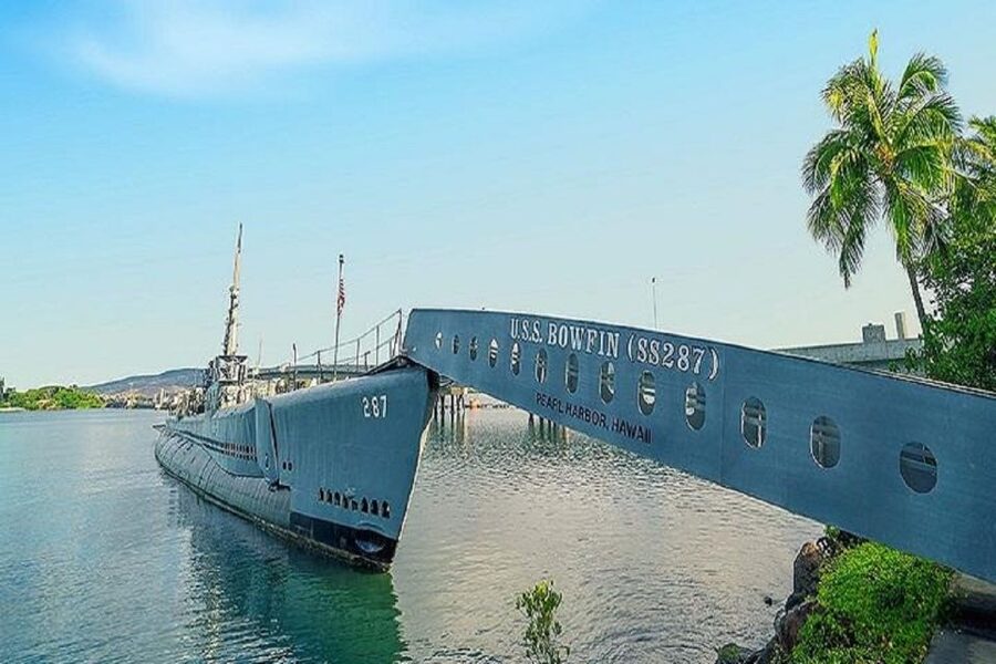 From Waikiki: USS Arizona Memorial and Honolulu City Tour - What to bring and what to leave behind