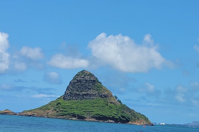 Full-Day Circle Island Guided Tour of Oahu - Haleiwa Beach Park and the North Shore coast