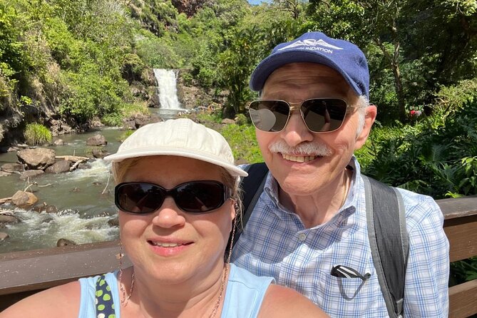 Full Day Oahu Tour with Byodo Temple & Waimea Waterfalls - What this Oahu loop does well