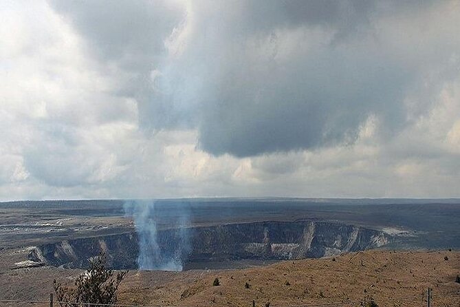 Hawaii Volcanoes National Park Experience From the Big Island - Punaluʻu Black Sand Beach and Hawaiian green sea turtles