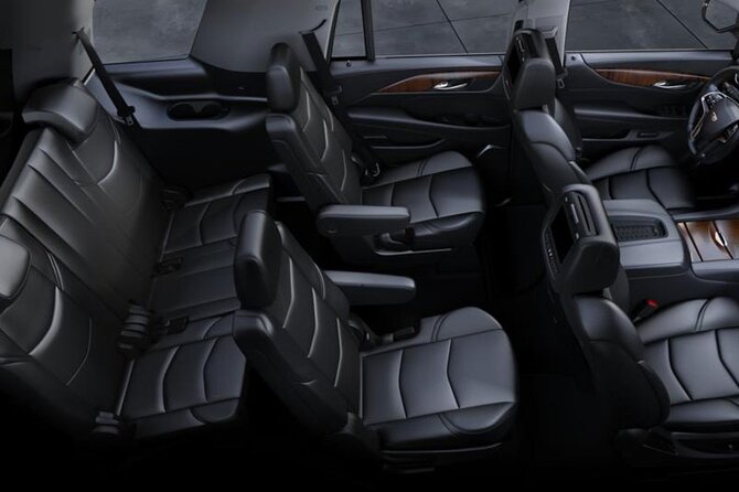 Honolulu Airport & Waikiki Hotels Private Transfer by Luxury SUV(up to 5 people) - The private SUV ride to Waikiki