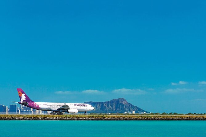 Honolulu Airport & Waikiki Hotels Private Transfer by Minivan (up to 5 people) - Meeting your driver at Honolulu Airport