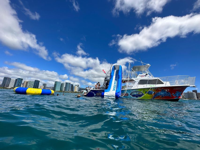 Honolulu: Deluxe Waikiki Snorkel and Wildlife Cruise - Leaving Kewalo Basin for Diamond Head