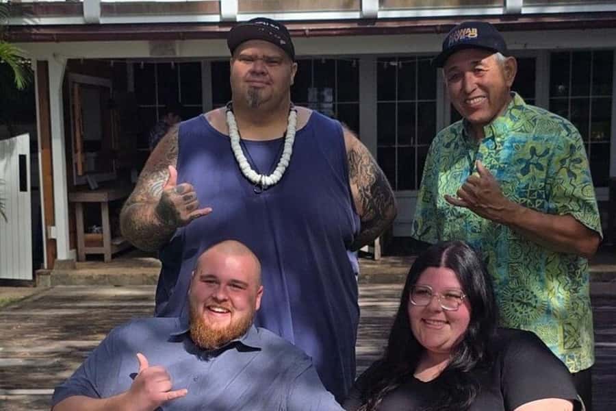 Honolulu - Exclusive Hawaii Five-0 TV Show Tour with Snacks - The people who give the tour its character