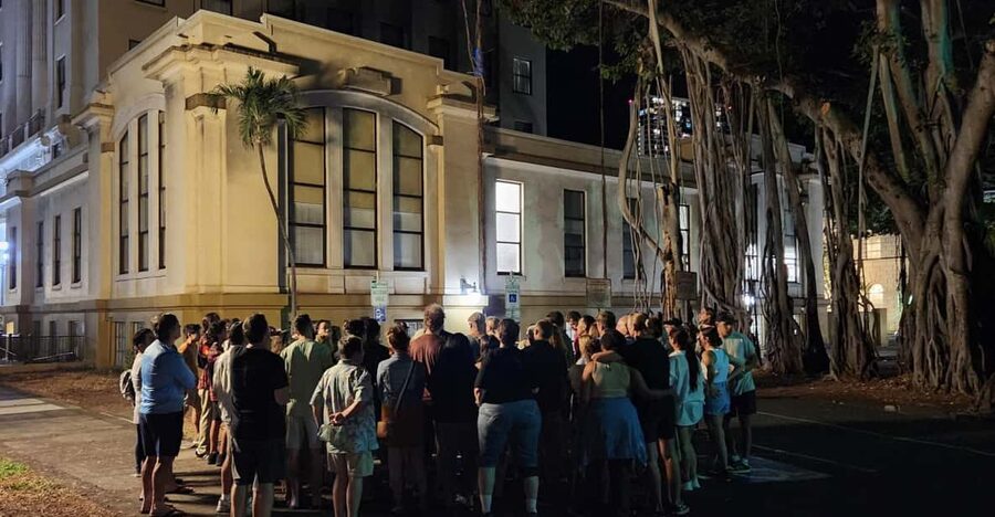 Honolulu: Ghosts of Old Honolulu Walking Tour - The King Kalakaua Building and the Downtown Post Office