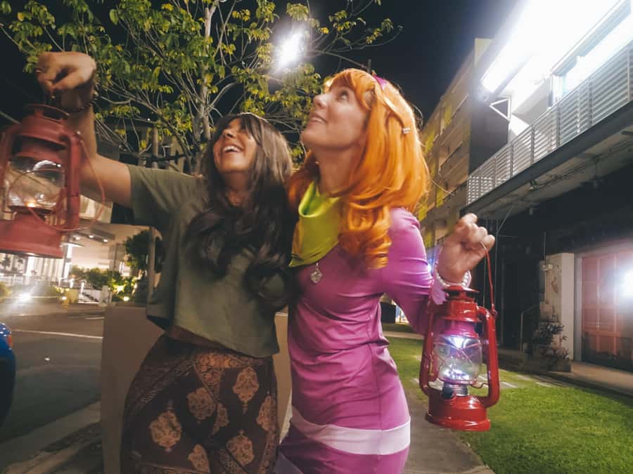 Honolulu Haunts: Ghosts and Spirits Walking Tour - Red Rainbow, Atlas Insurance, and haunted ground