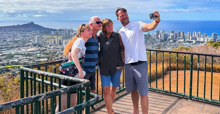 Honolulu: Highlights of Oahu Small Group Tour - From Waikiki sand to Diamond Head views
