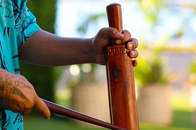 Honolulu: Ka Moana Lūʻau at Aloha Tower – Oceanfront Luau Show - The Island-Style Buffet at 6:00 PM