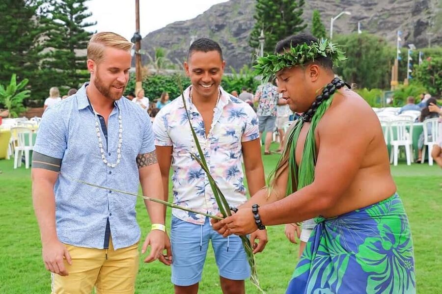 Honolulu: Ka Moana Luau Dinner and Show with Transportation - Key points to know before booking