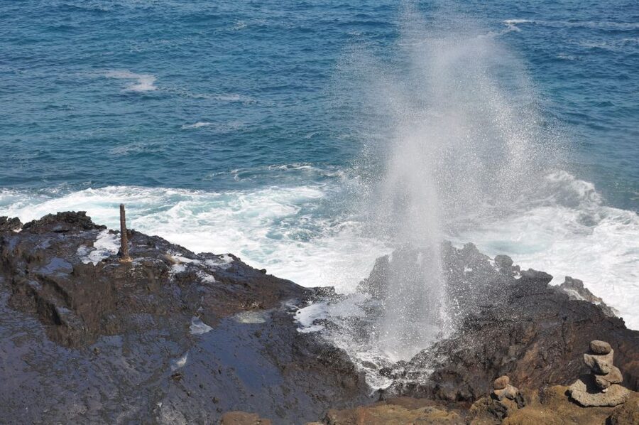 Honolulu: Oahu Island Highlights Tour with Multiple Stops - Hukilau Marketplace and La‘ie