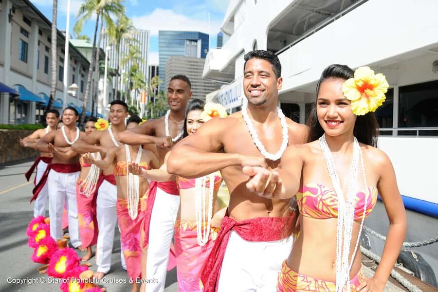 Honolulu: Pacific Star Sunset Buffet and Show - Key points to know before boarding