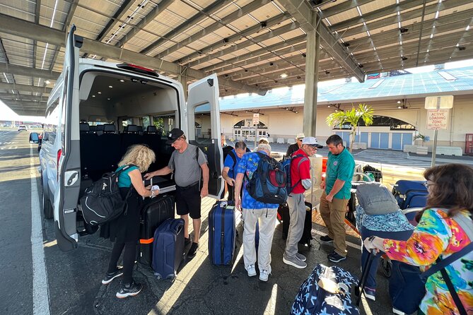 Honolulu Private Transfer: Airport, Port, Hotel (1-12 Passengers) - Communication is the service’s strongest feature