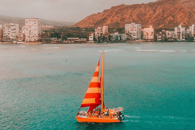 Honolulu Sunset Sail from Kewalo Harbor Including Drinks - How the crew shapes the evening