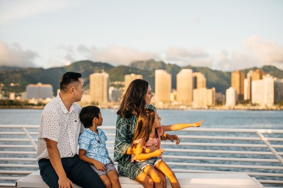 Honolulu: Waikiki Sunset and Cocktail Cruise - Should you book the Honolulu sunset cruise?
