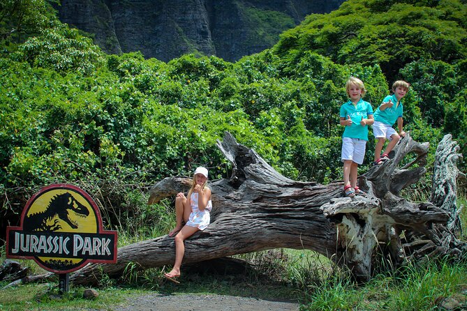 Kualoa Ranch Jurassic Adventure Tour - Finding the T-Rex ambush location