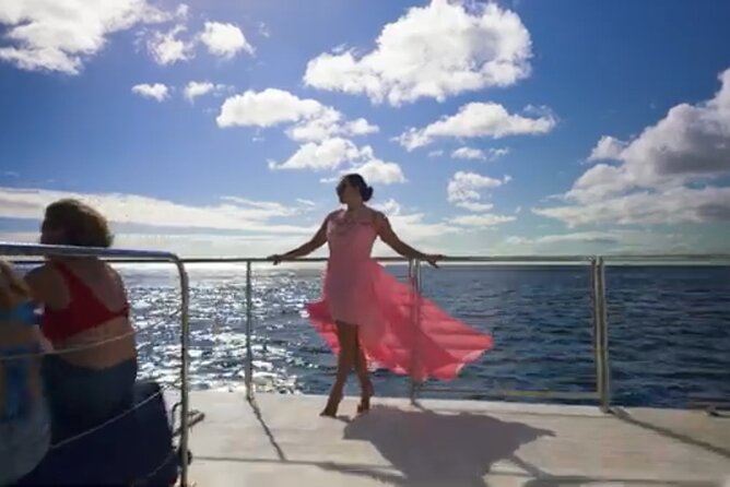 Luxury Catamaran Cruise from Oahu - What you see along the two-hour route