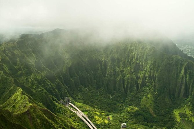 O‘ahu Highlights Private Guided Tour: Landmarks & Architecture - The H-3 and the Koʻolau Range