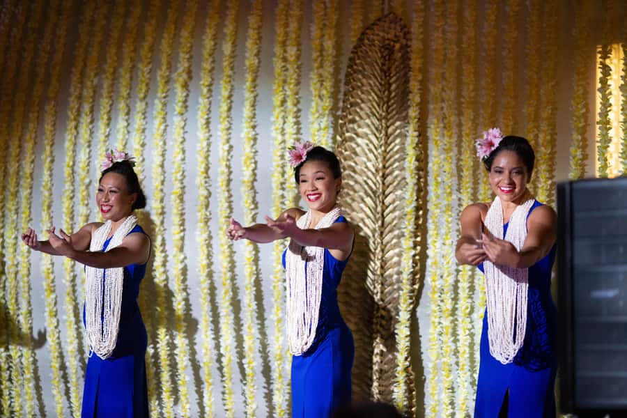 Oʻahu: Nā Lei Aloha Lūʻau & Dinner or Cocktail Show Option - Key points to know