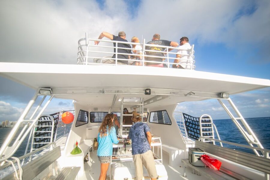 Oahu: BYOB or Cash Bar Waikiki Sunset Cruise - A Waikiki sunset with a simple plan
