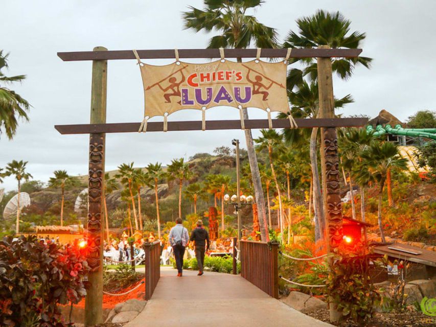 Oahu: Chief's Luau Dinner Show - Seating options and what the $182 price means