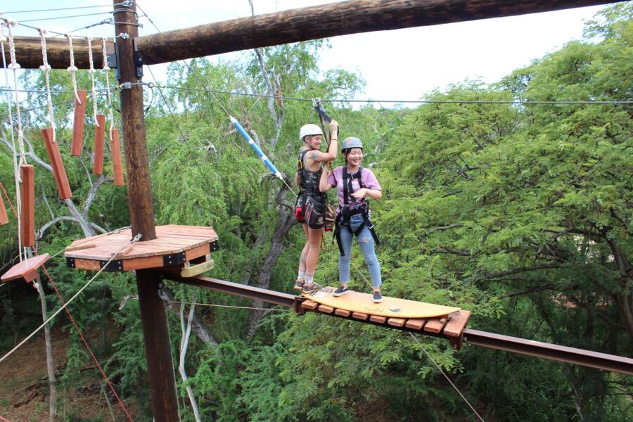 Oahu: Coral Crater Challenging Adventure Course - The guide makes a difference