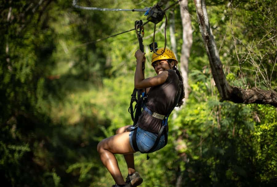 Oahu: Coral Crater Zipline Tour - Three rides or six rides?