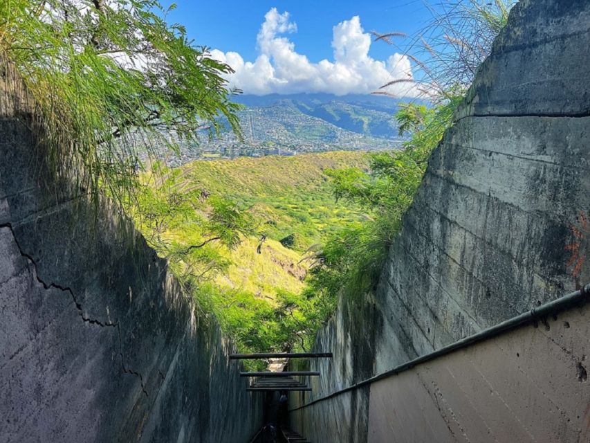 Oahu: Diamond Head Crater Trailhead Transfer & Entry Fee - How this compares with going independently