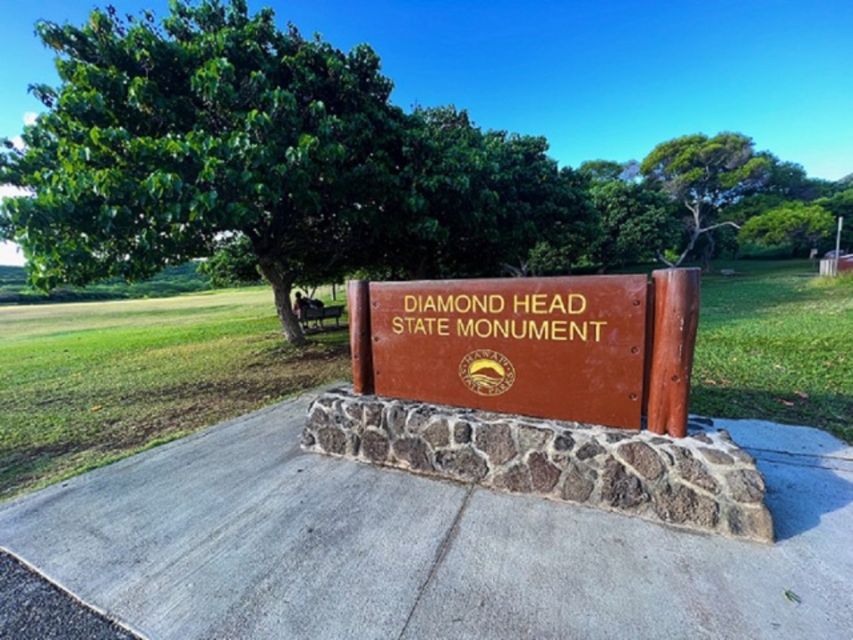 Oahu: Diamond Head Crater Trailhead Transfer & Entry Fee - Is the trail suitable for families and mixed fitness levels?